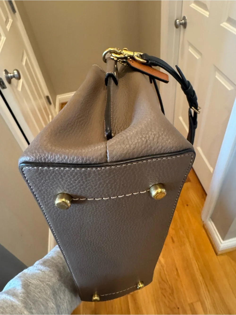 COACH - Willow Shoulder Bag in Colorblock, Dark Stone, EUC 2022 Beautiful